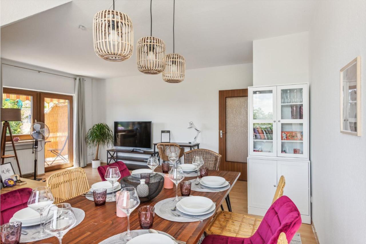 Charysma - Weserufer, Stylish, Schlafzimmer Mit Smart-tv, 2 Parkplaetze Hamelin